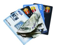 как банки выдают кредитные карты